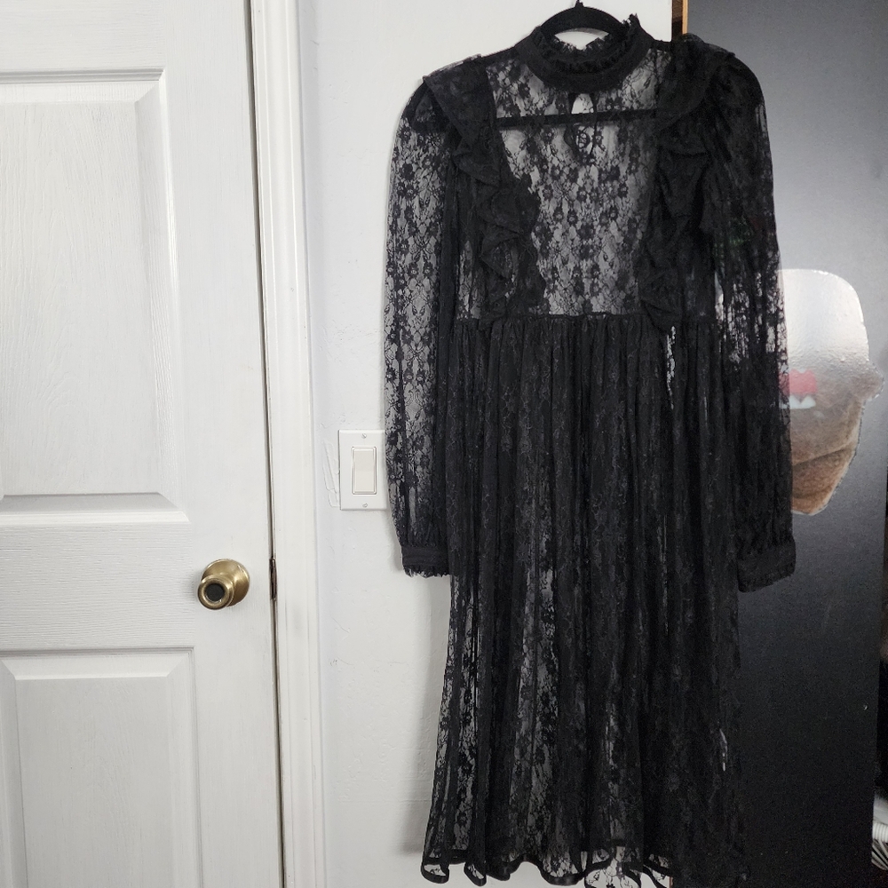 Black lace dress
